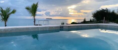 House, 3 Bedrooms | Pool