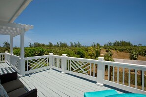 Villa, 4 Bedrooms | Terrace/patio