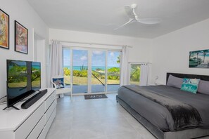 4 bedrooms, free WiFi - Trident House 4 Bedroom Home (North Palmetto Point)