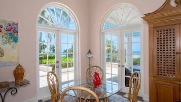 Rumah, 6 kamar tidur | Tempat makan