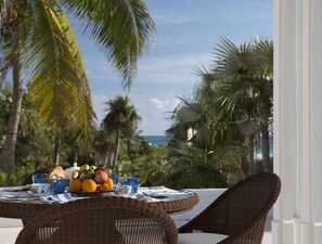 House, 4 Bedrooms | Dining