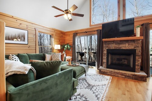 Mountain View Cozy Cabin - Penny's Peak