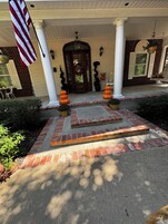 32-inch TV with digital channels, Netflix, Hulu