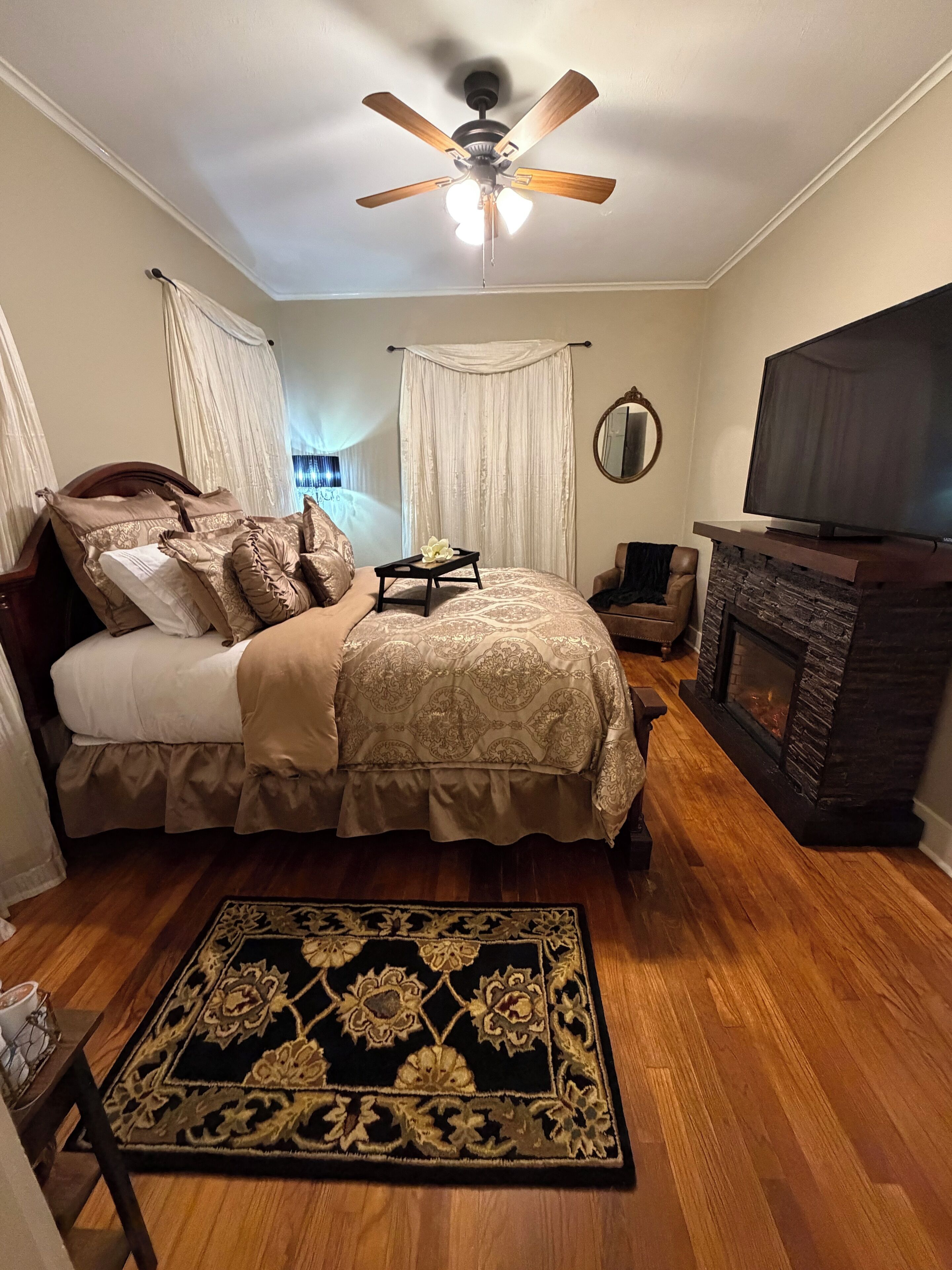 Kamar Eksekutif | Seprai katun Mesir, seprai premium, dan selimut bulu angsa