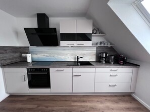 Unclassified image, 3 of 29, button