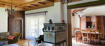 Cosy apartment for 10 guests with WIFI, balcony and pets allowed