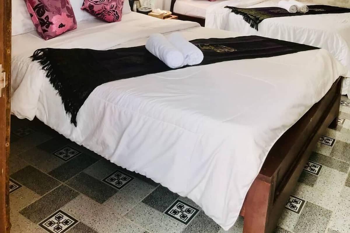 Room | Down comforters, in-room safe, desk, free WiFi