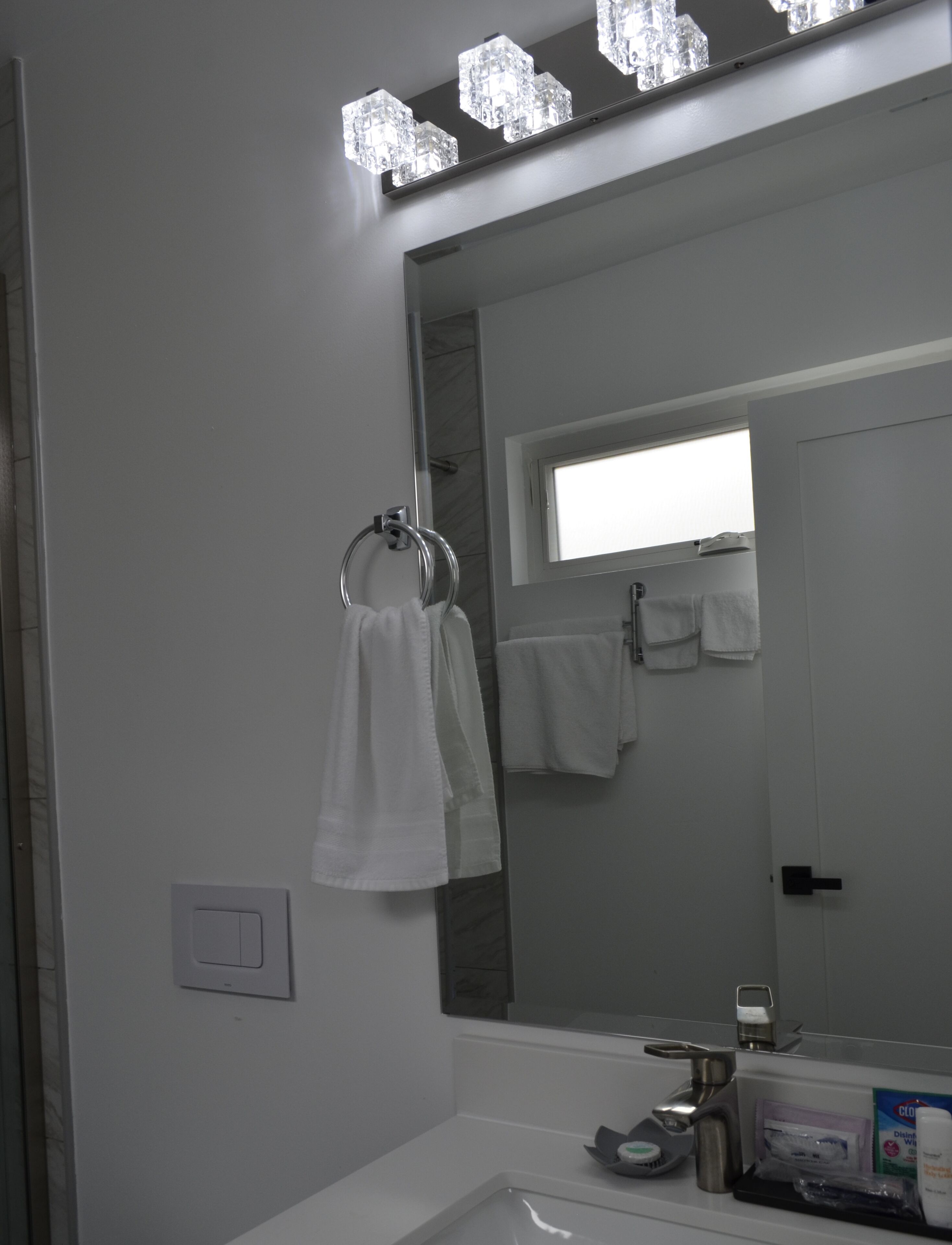 淋浴設備、水療按摩蓮蓬頭、環保盥洗用品、吹風機