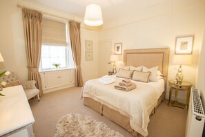 1 bedroom, iron/ironing board, travel cot, WiFi - Superior ground floor pied à terre with short walk to golf courses (St Andrews)