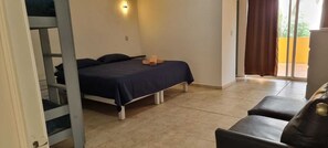 4 habitaciones y caja de seguridad en la habitación 