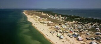 Pet friendly beach home, 100 steps from private beach access, private pool