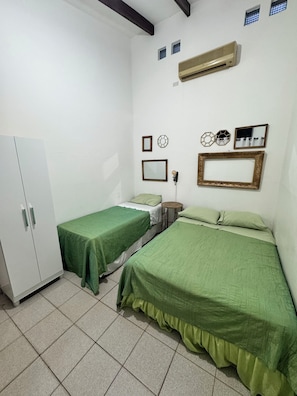 1 bedroom, WiFi - Cozy and independent.<br>Downtown house JH. (Santa Cruz de la Sierra)