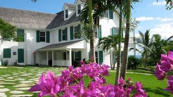 Villa, 5 Bedrooms | Exterior