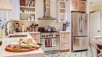 Villa, 5 Bedrooms | Private kitchen | Fridge, coffee/tea maker, toaster