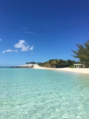 House, 3 Bedrooms | Beach