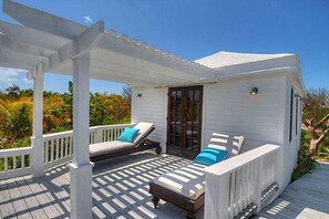Villa, 5 Bedrooms | Terrace/patio