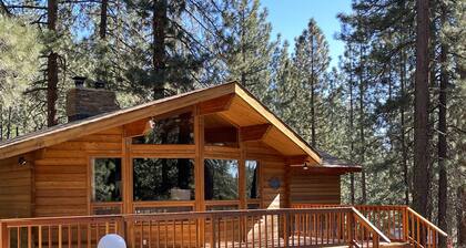 Rocky Cliff Retreat at Davis Lake