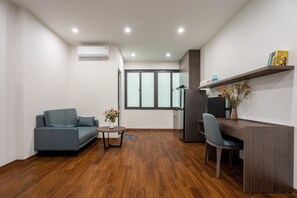 標準開放式客房 | 高級寢具、獨特裝修、書桌、手提電腦工作空間