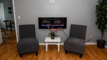 Smart TV, fireplace, video games, ping pong