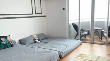 Premium Apartment, 2 Bedrooms, Lake View (Snoopy Theme 3)