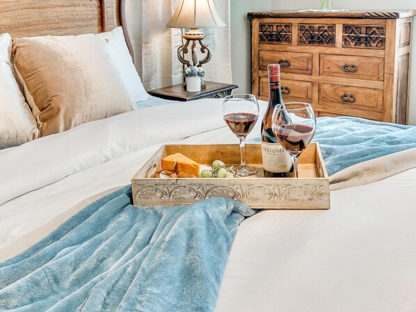 4 bedrooms, free WiFi, bed sheets, wheelchair access