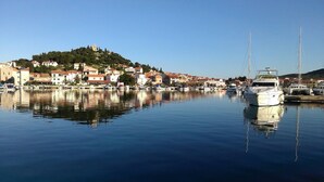 Marina - Three Apartment Complex With Pool (Tribunj)