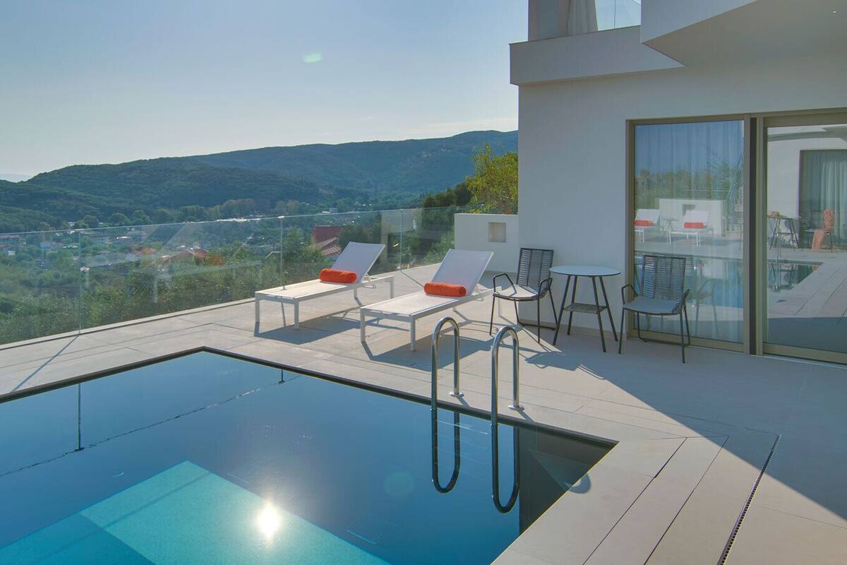 Junior Suite with Hot Tub and Sea View | Terrace/patio