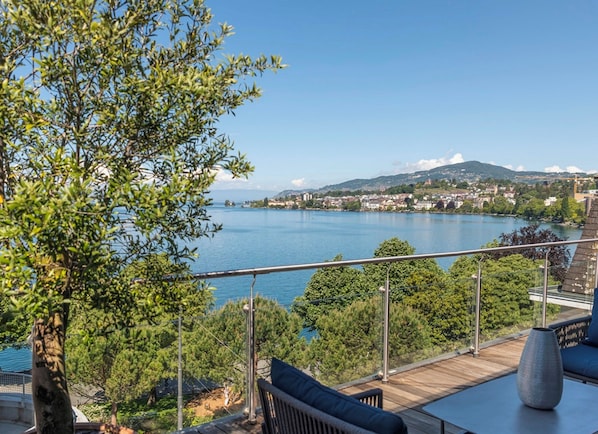 Suite, Lake View | Iron/ironing board, free WiFi, bed sheets - Hôtel de la Rouvenaz (Montreux)