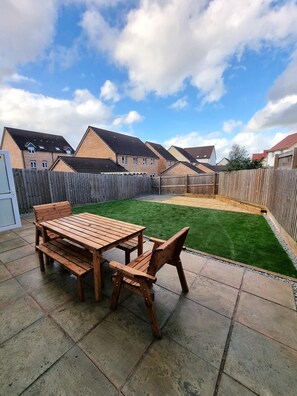 Terrace/patio - Immaculate 3 Bedroom Home Barnstaple Devon (Barnstaple)