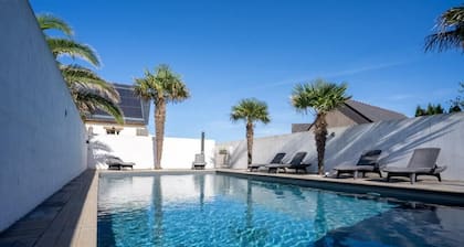 House facing the sea, with swimming pool and SPA
OMAHA GITES