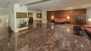Lobby - Studio in Torremolinos: Pool, Sea View, Wi-Fi, Air Conditioning (Torremolinos)