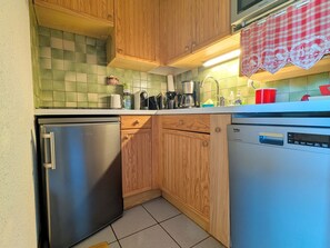 Fridge, microwave, dishwasher