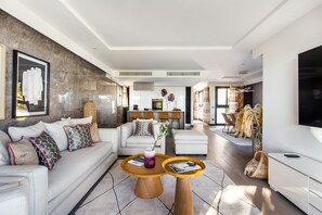 Deluxe Apartment | Living area - Sweet Inn - Villa Alexandra (Cannes)