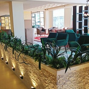 Interior - Shelton Suites Bhurban (Bhurban)