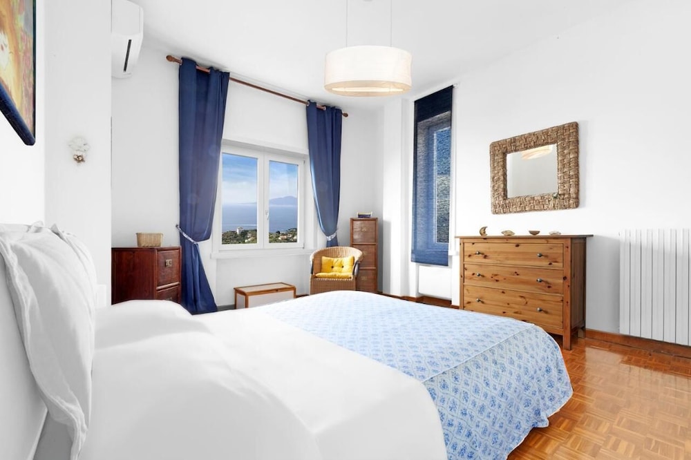 Style, Comfort And Breathtaking Views - Sorrento