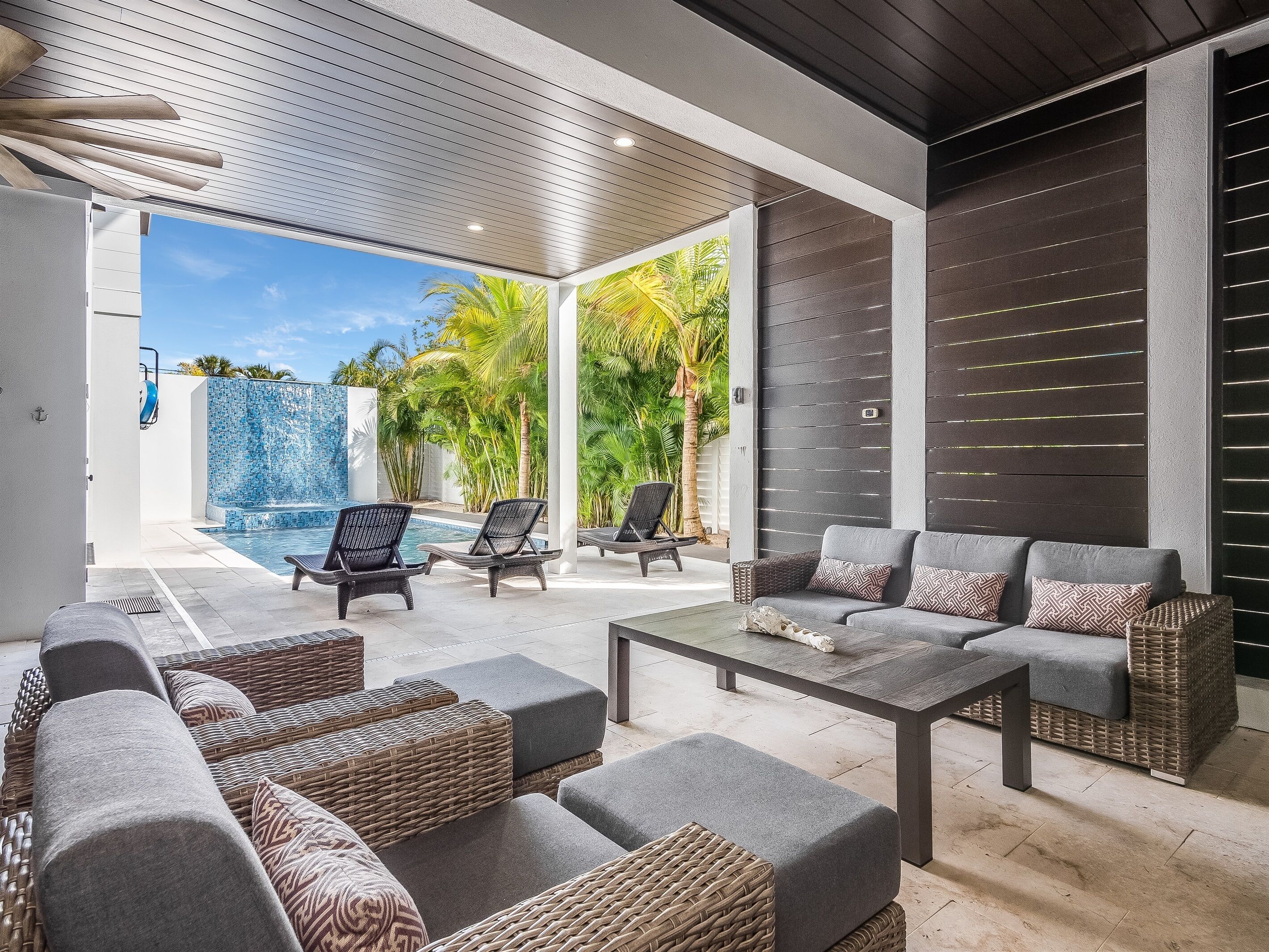 Een verwarmd zwembad