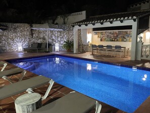 Piscine extérieure