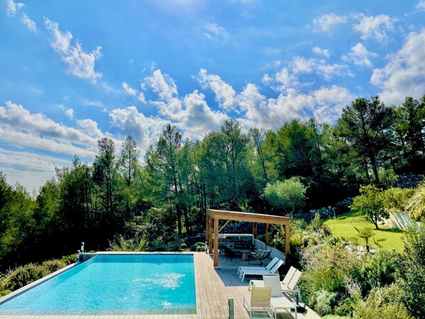 Outdoor pool, a heated pool