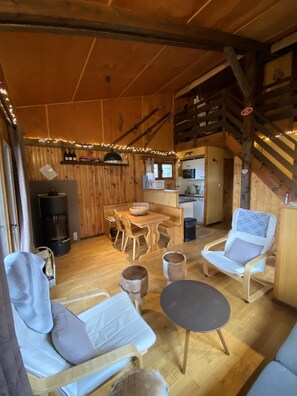 Télévision, chaîne hi-fi