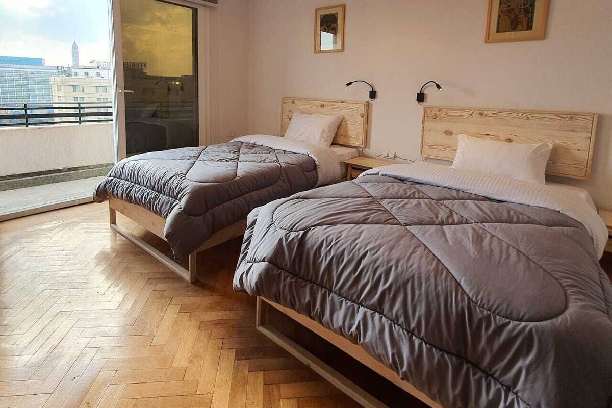 Blackout curtains, soundproofing, free WiFi, bed sheets