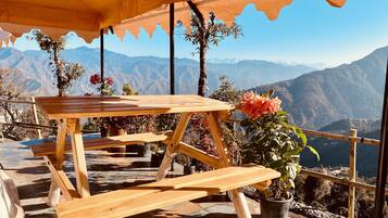 Premium bedding, down comforters, memory foam beds