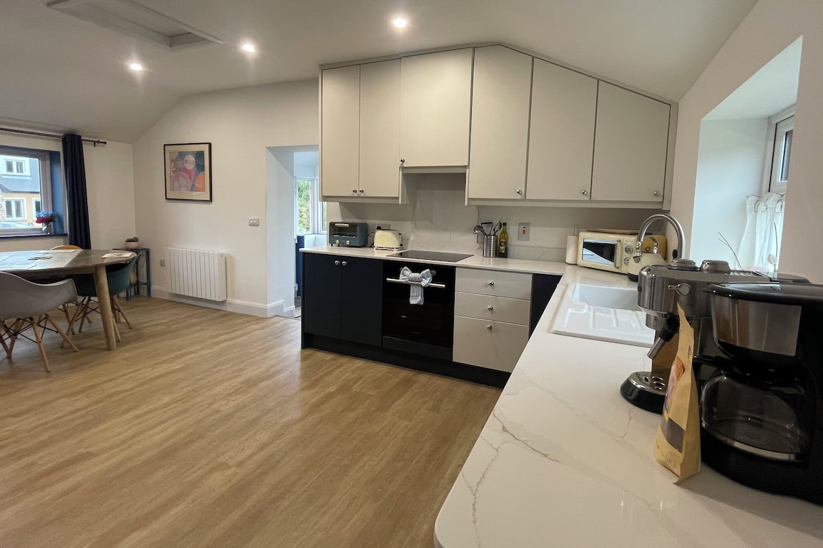 3 bedrooms, premium bedding, down duvets, individually decorated