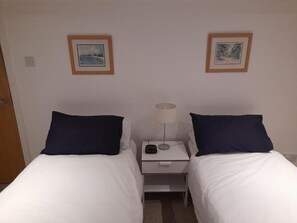 2 soverom, strykejern/-brett, wi-fi (inkludert) og sengetøy