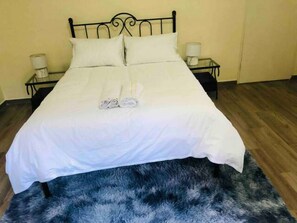 2 bedrooms, WiFi, bed sheets
