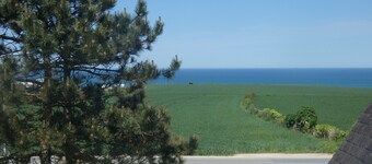 House facing the sea, with swimming pool and SPAOMAHA GITES