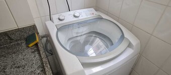 Complete 2 bedroom apartment with parking space in the center of Contagem