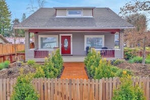 Exterior - Home Squared (Paso Robles)