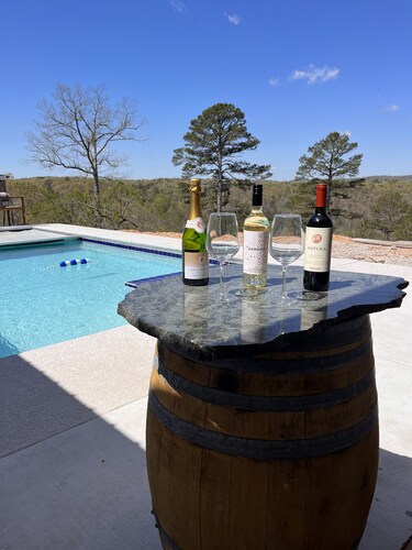 The Rustic Retreat @ Rocky Acres - Amazing Views!!