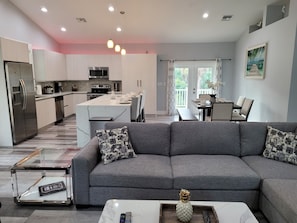 Smart TV, fireplace, computer monitors, printers