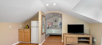 Downtown View - One Bedroom Apartment, Sleeps 2